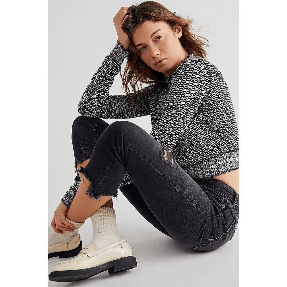 Free People Jan Black White Patterned Cropped Long Sleeve Top XS - Image 8