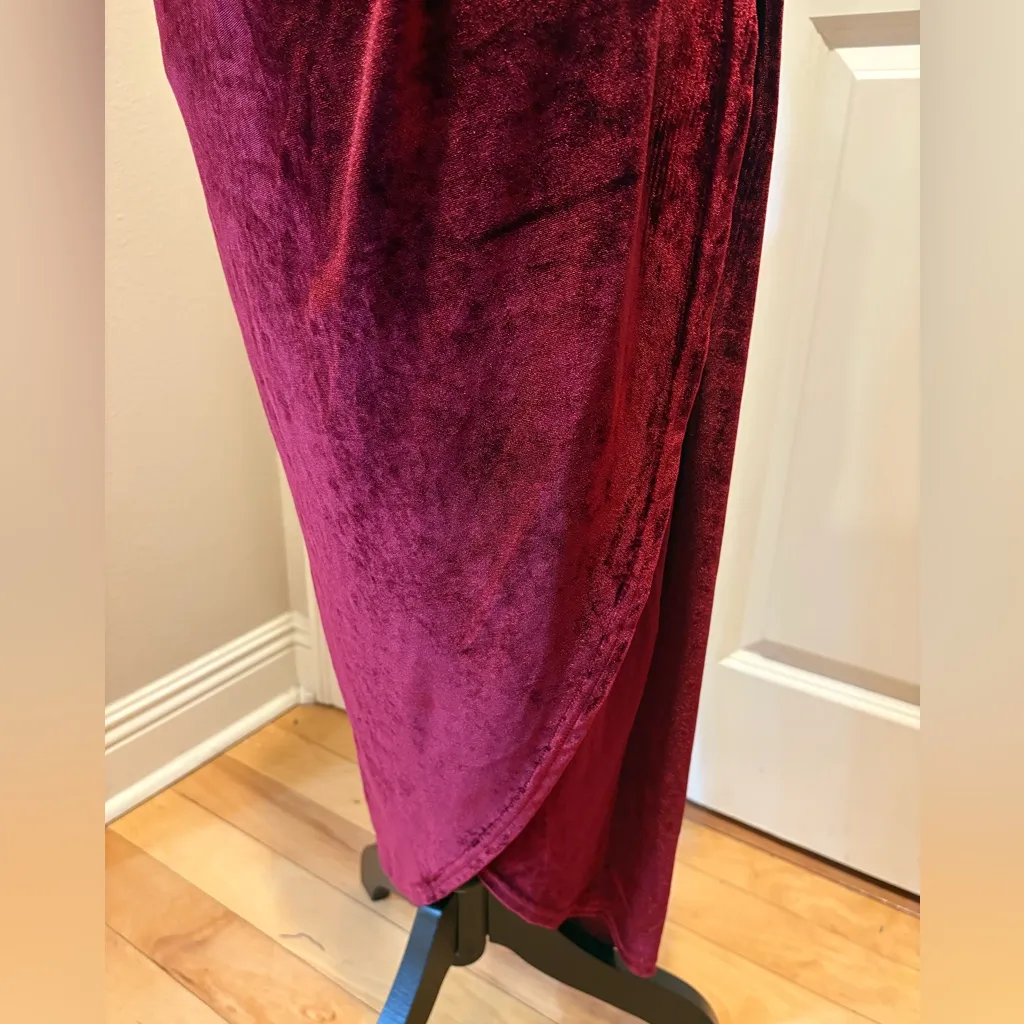 Baltic Born Kourtney Velvet One Shoulder Midi Dress Sz S Merlot Tulip Hem - Image 8