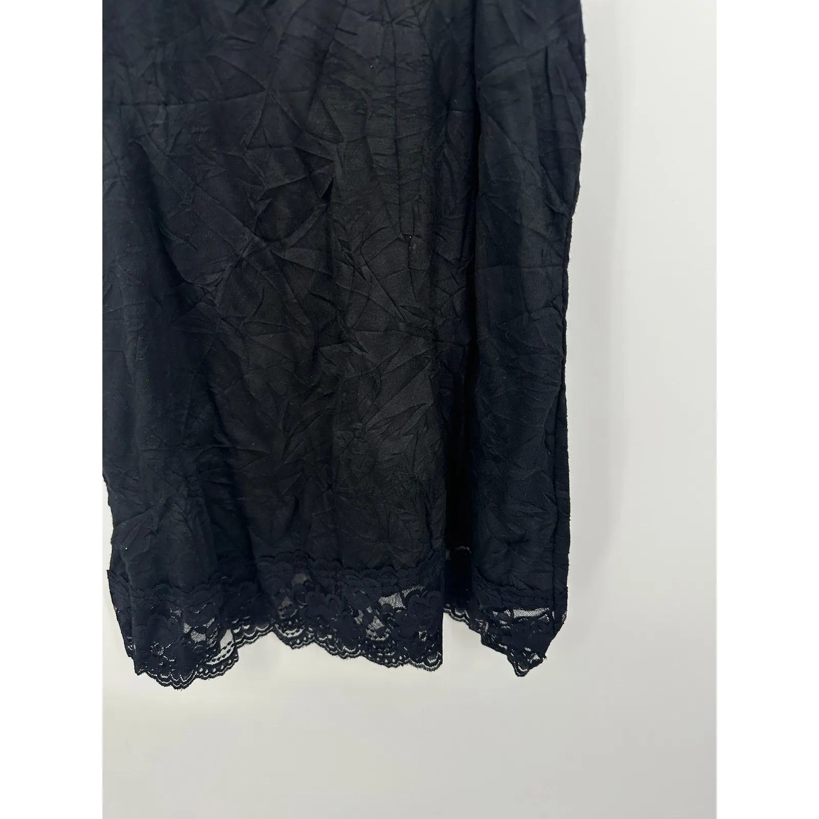 Dressbarn Womens Black Crinkle Cami Tank Top Size XL Lace Whimsigoth Y2K Fairy - Image 3