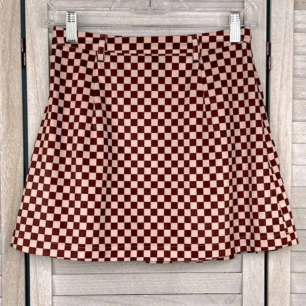 CIDER Checkered Pleated Mini Skirt Brown/Ivory-Small - Image 2