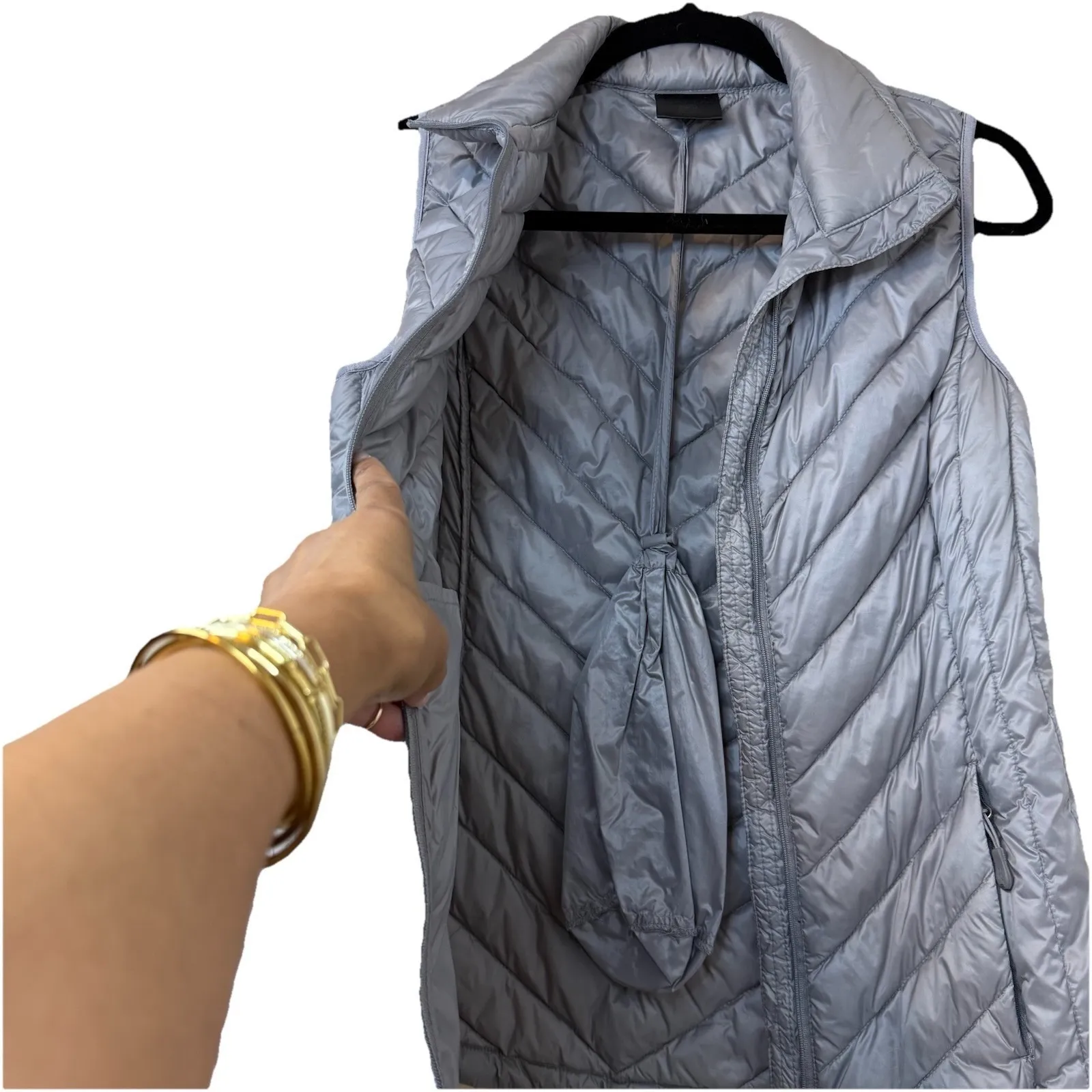 32 Degrees Vest Women's Gray/Silver Chevron Sleeveless Zip Down W/Bag Sz‎ Small - Image 4