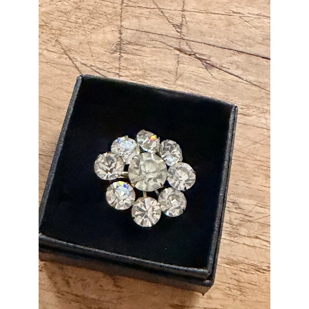 Vintage Crystal Rhinestone Flower Brooch Pin In Gift Box Silver - Image 7