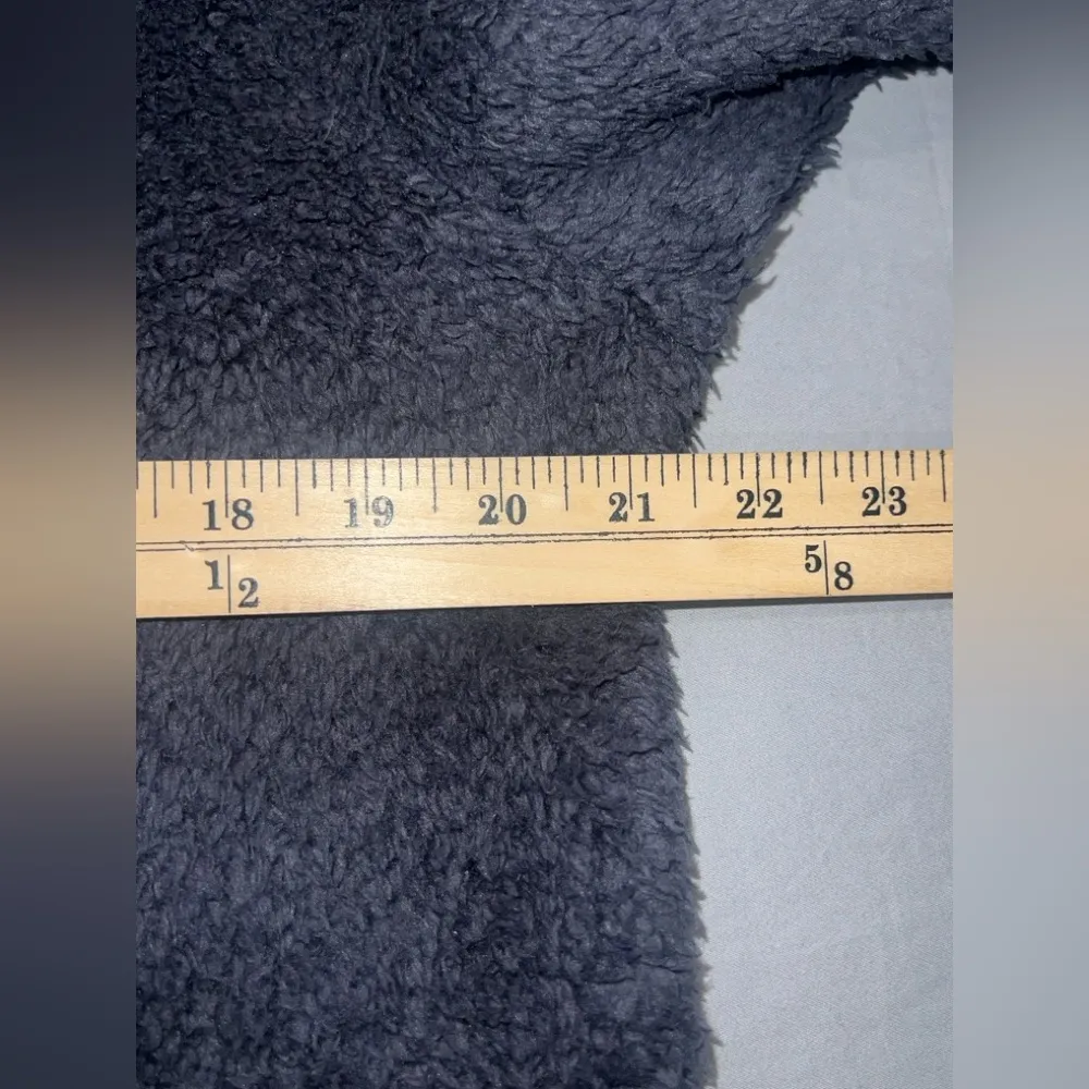 Patagonia Los Gatos 1/4-Zip
Size Large - Image 4