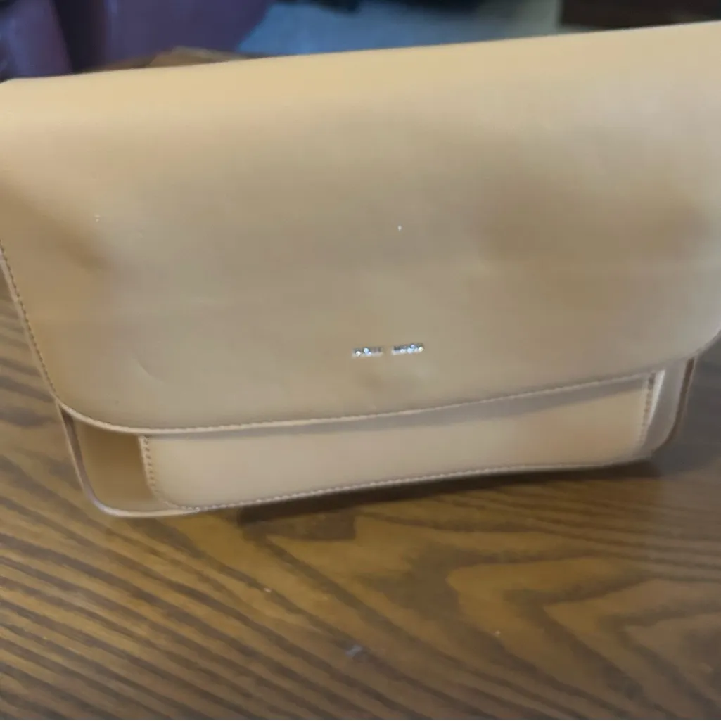 Bag Pixie Mood  Tan Leather Shoulder Bag perfect besides on small flaw - Image 4