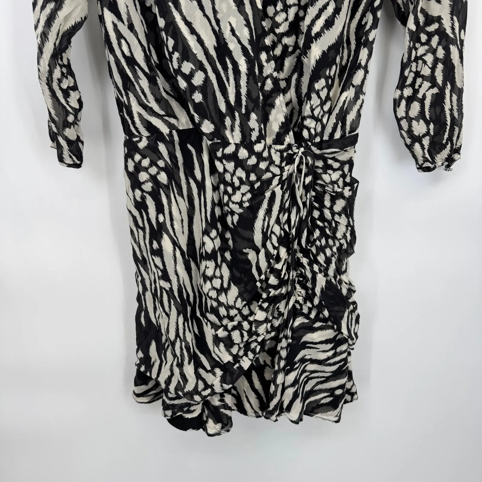 VERONICA BEARD Kiran Ruched Long Sleeve Flounce Dress Womens 12 Black White Silk - Image 4