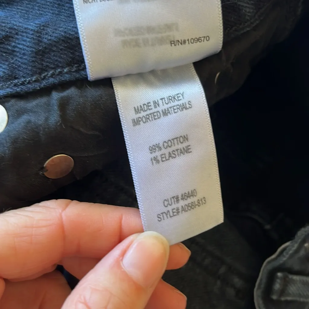 AGOLDE dark blue midrise straight leg jeans.  Size 29 - Image 6