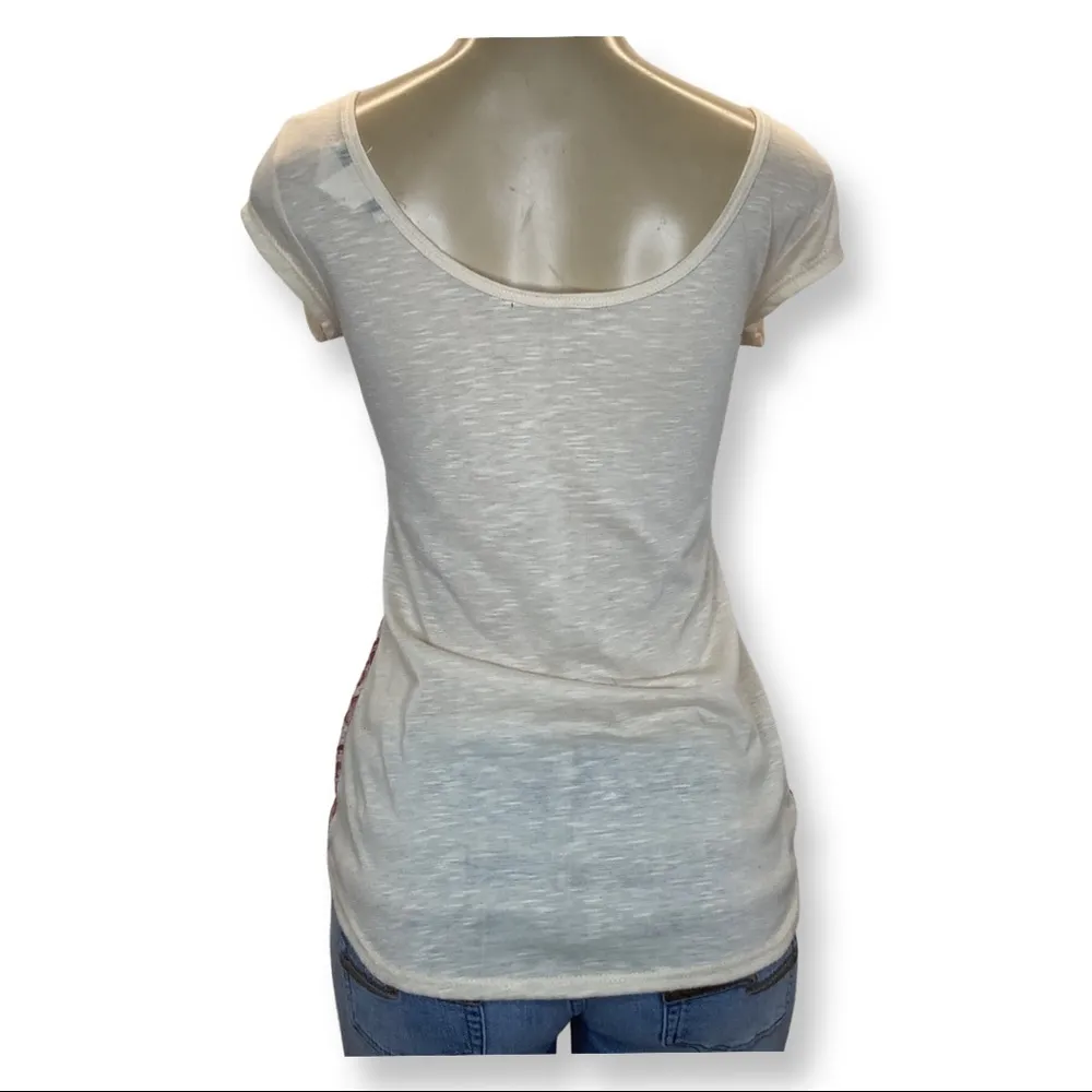 Body Central lace top Preowned - Image 3