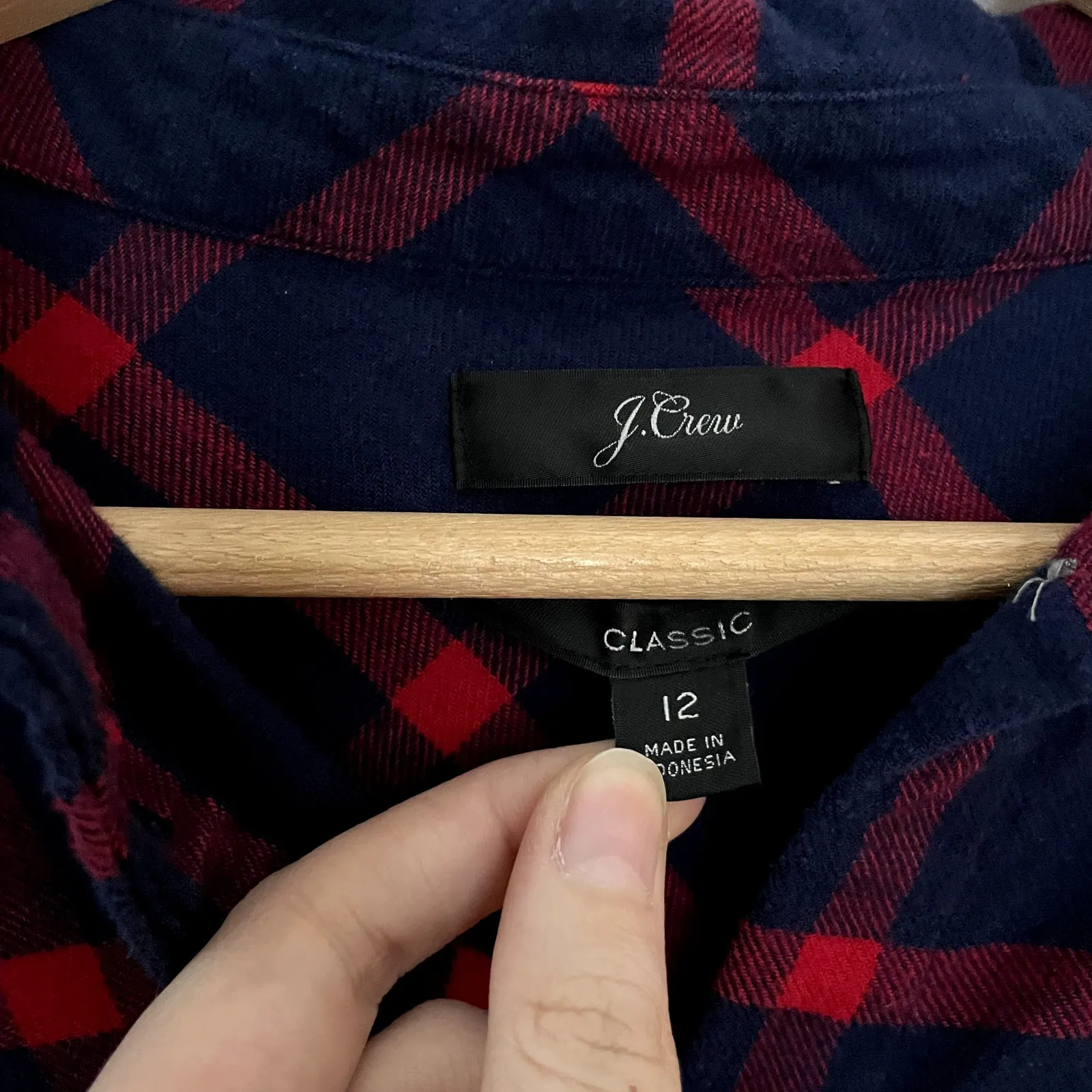 J.Crew classic navy red checkered button down top women's size 12 cotton preppy - Image 3