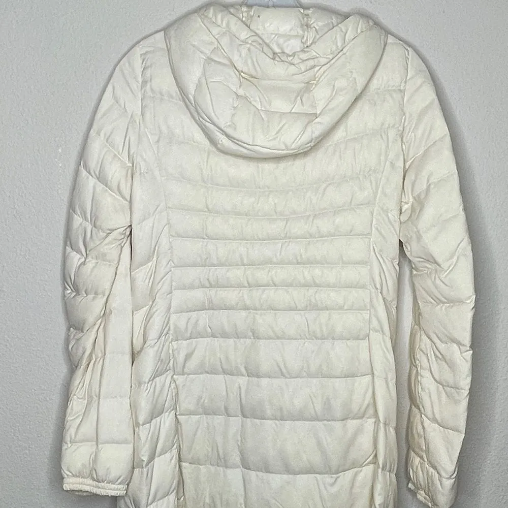 Uniqlo Down Filled‎ Hoody Coat - Image 3