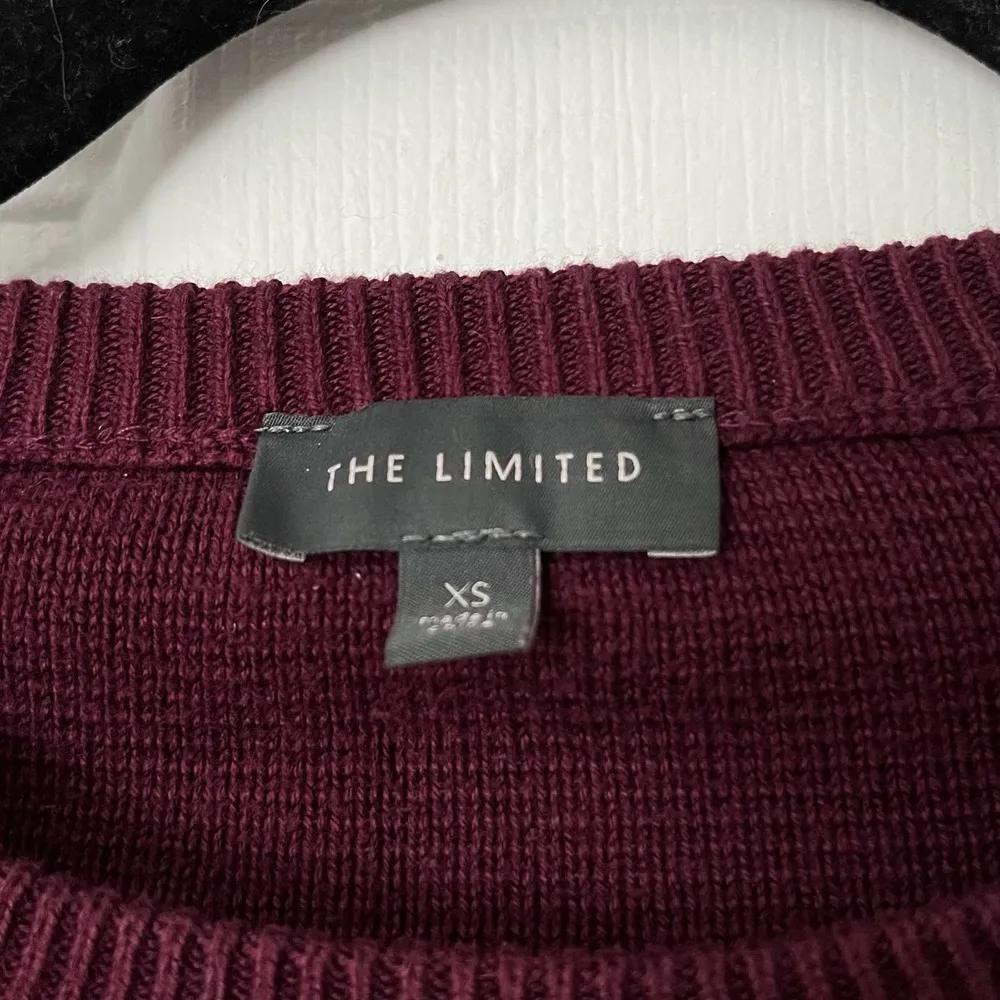 The Limited Pullover Sweater w/Asymmetrical Hem - Size XS - Image 4