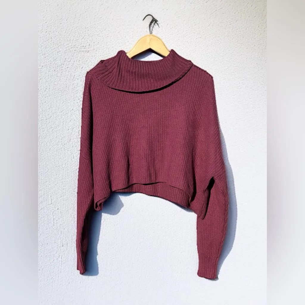 Hollister Co turtleneck Women's Ribbed Sweater - Burgundy/ Maroon - Image 2
