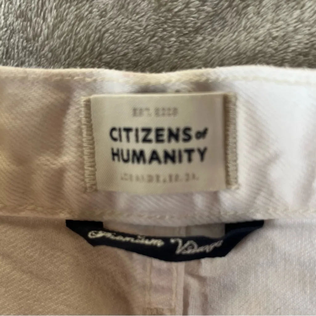 Citizens Of Humanity Women's White Harlow Denim Shorts - Image 4