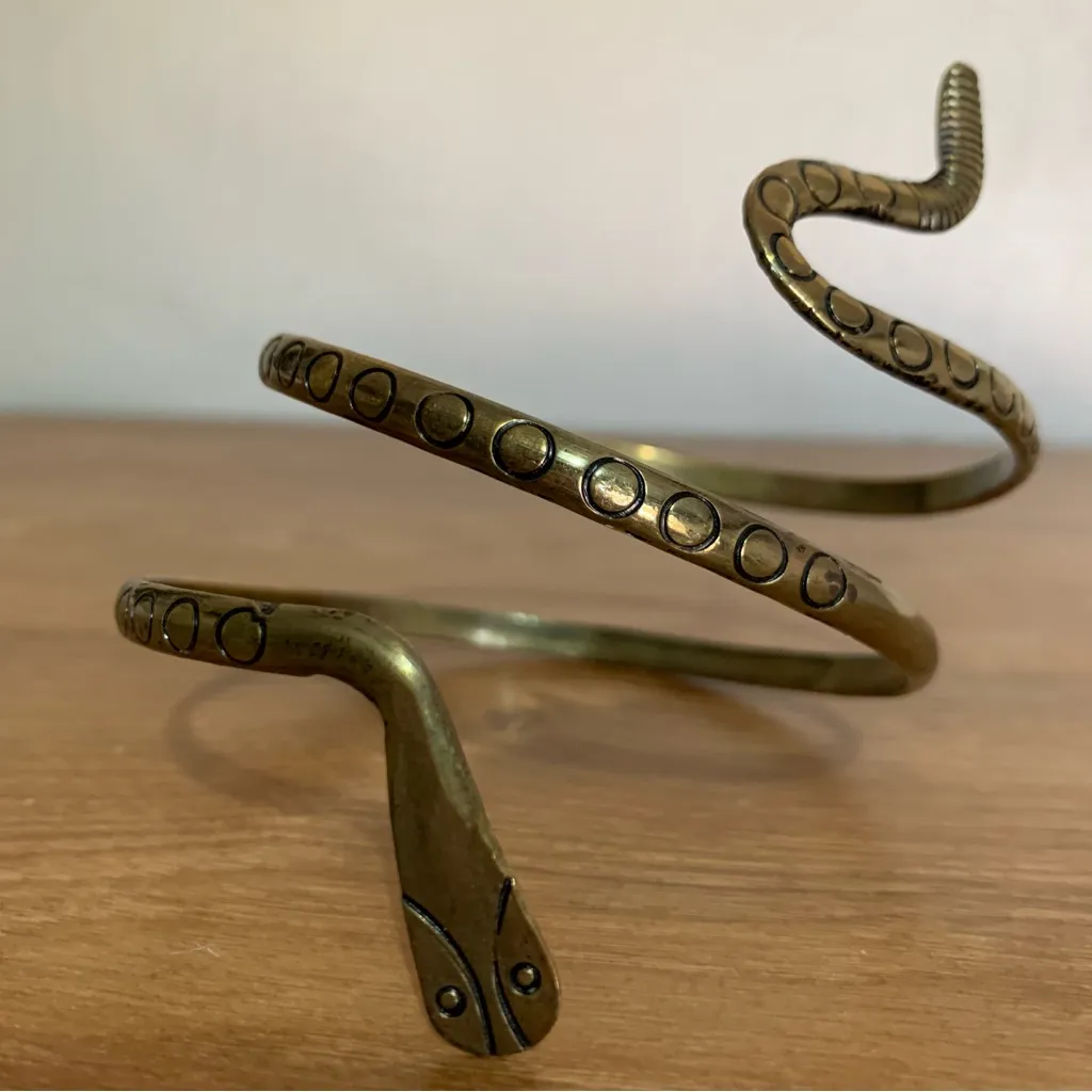Vintage arm brass snake cuff - Image 2