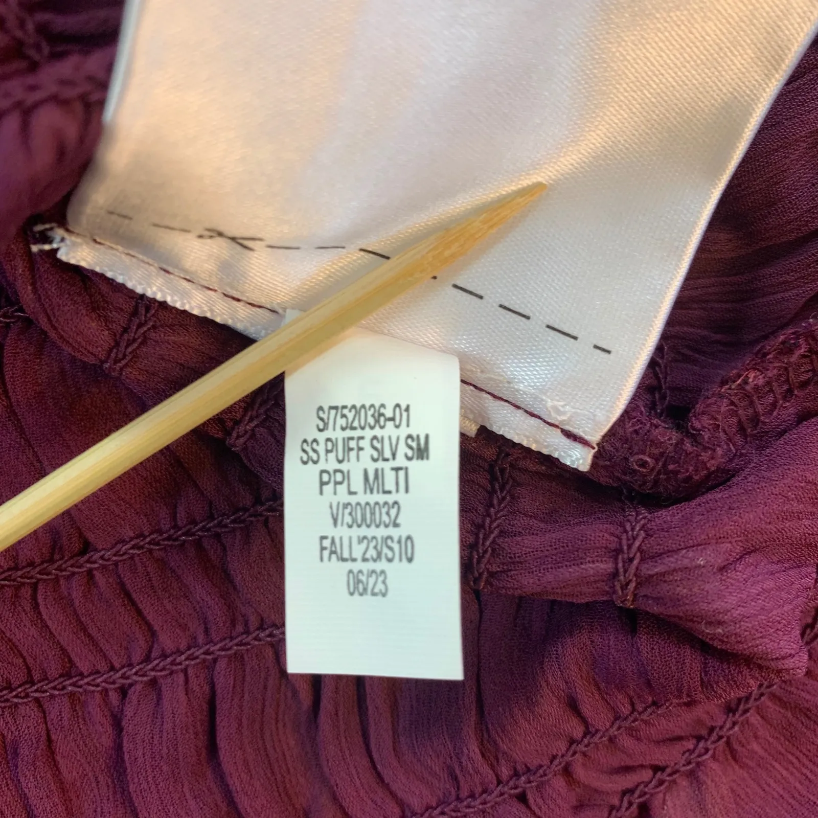 Old Navy Womens XL Purple Smocked Sheer Tie Dye Puff Sleeve Square‎ Neck Top - Image 8