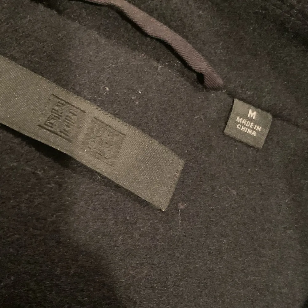 winter black peat coat jacket wool w/ 4 pockets  2 inside pockets size M - Image 2