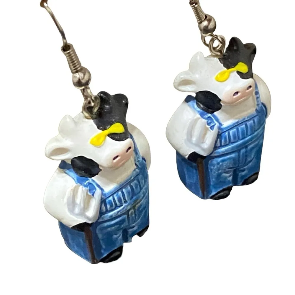 Vintage 90s Claire’s Cow Earrings Farm Animal Western Kitsch Y2K Dangle 1.5” Blue - Image 3