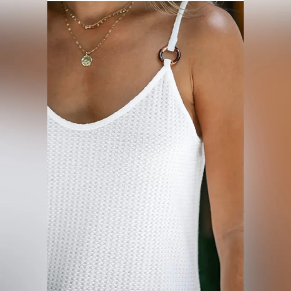 Cupshe Cloud Textured O-Ring  Cami White Sleeveless Knit Top Size Large - Image 4