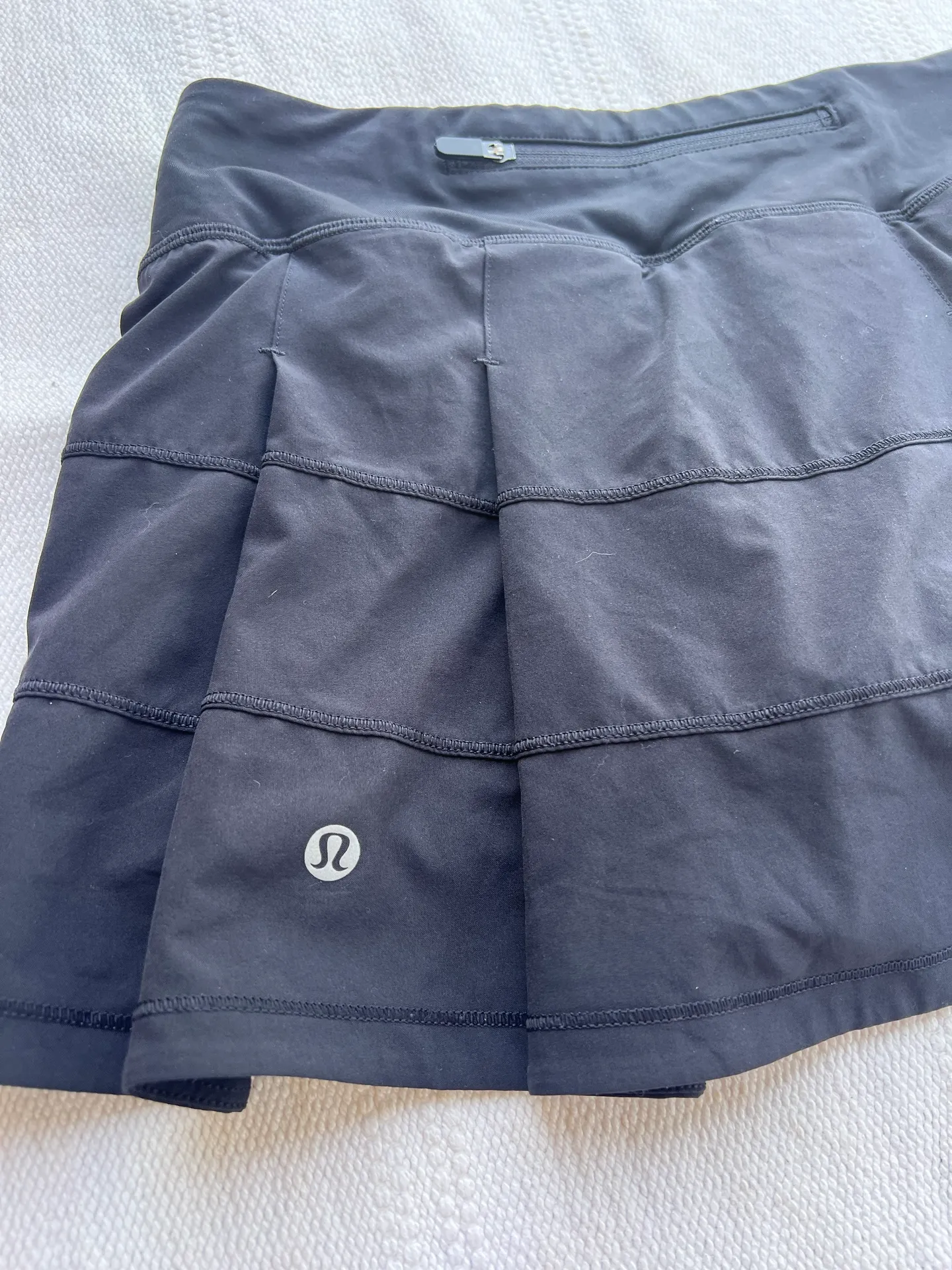 Black Athletic Skirt Size 4 - Image 3