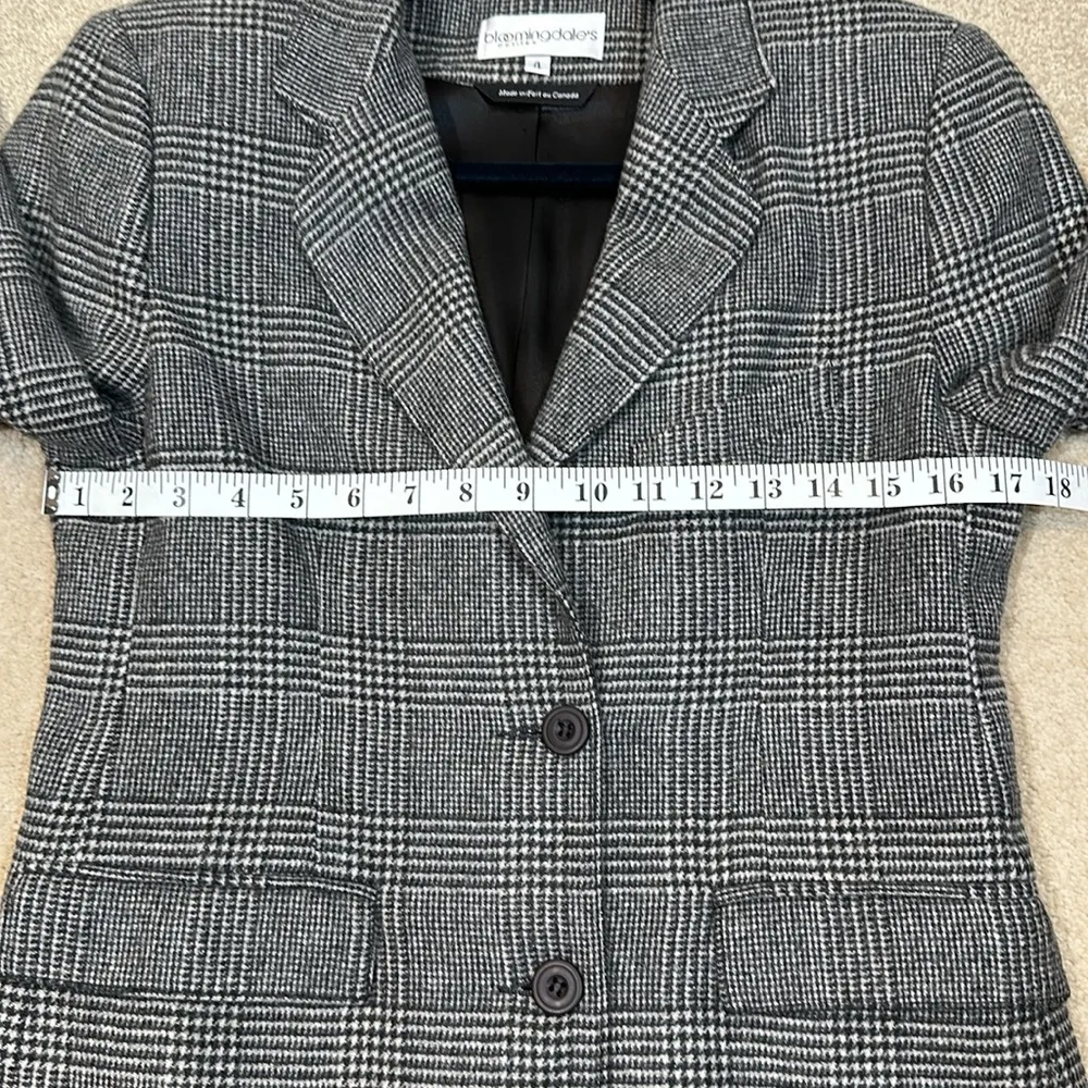 Bloomingdale’s Blazer Jacket Gray Checkered Two Button Lined Women Size 4 Petite - Image 7