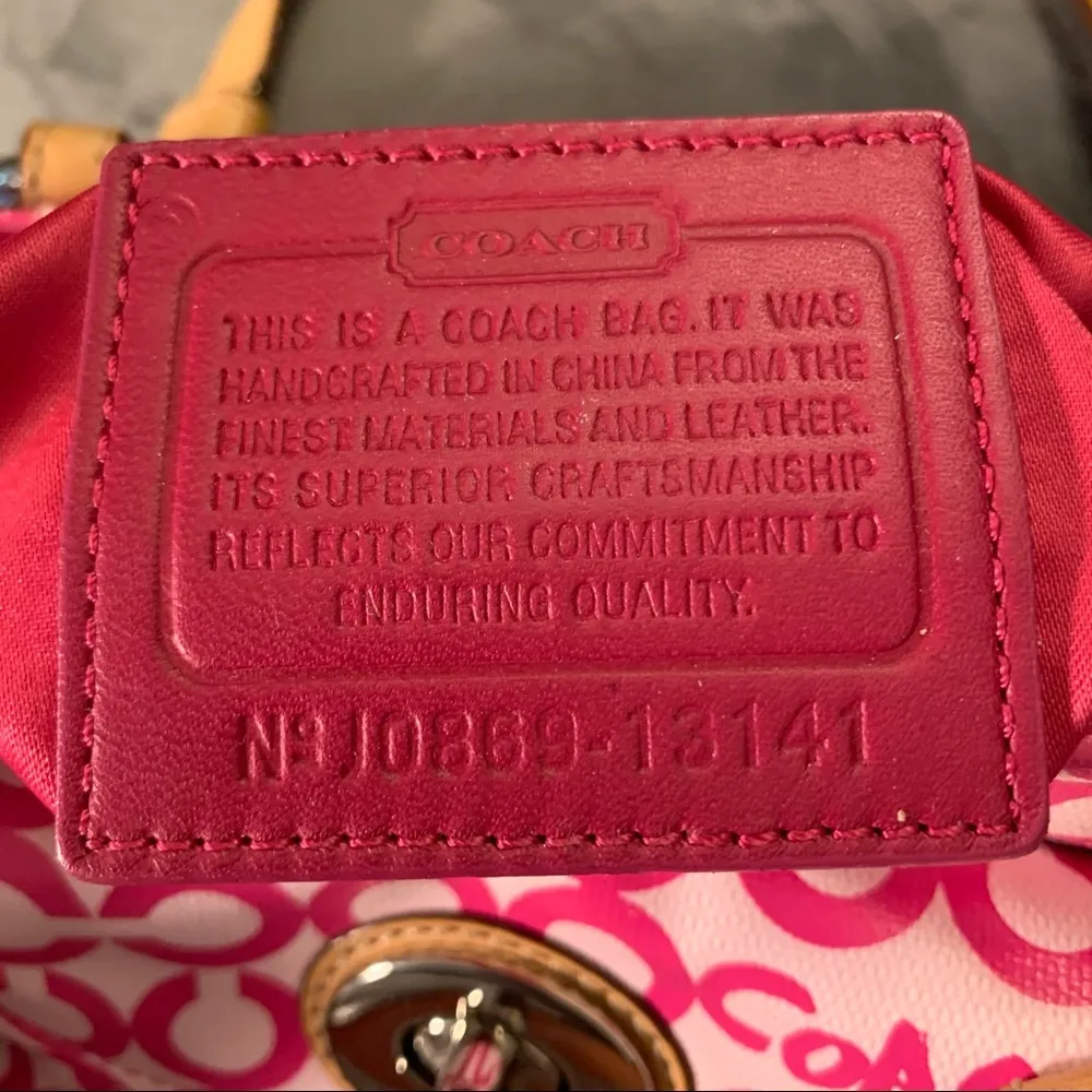 Like New Vintage Coach Shoulder Bag - Image 3