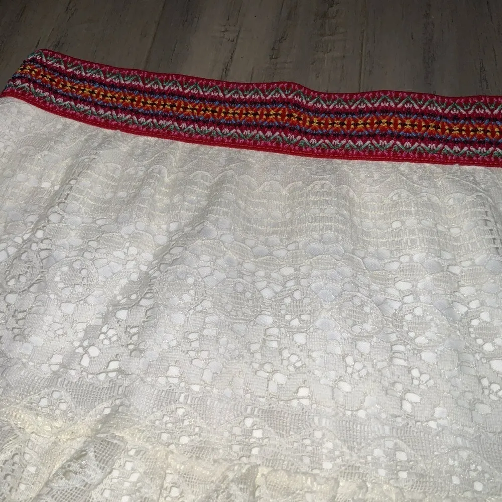 Altar’d State Cream Lace Tiered Mini Skirt Colorful Elastic Waistband Small - Image 4