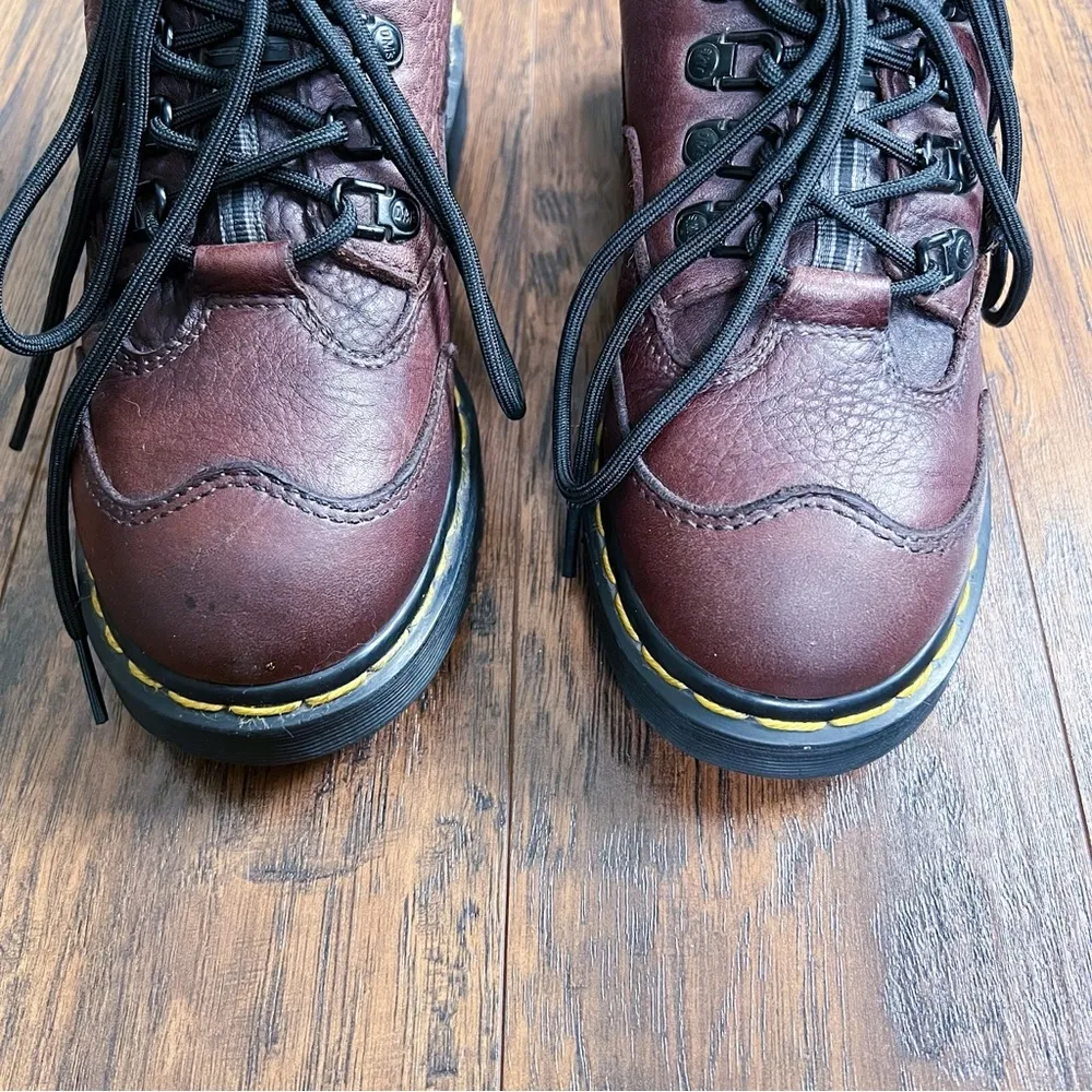 Dr Martens • vintage lace up boots 0078 leather chunky lug sole made in England - Image 4