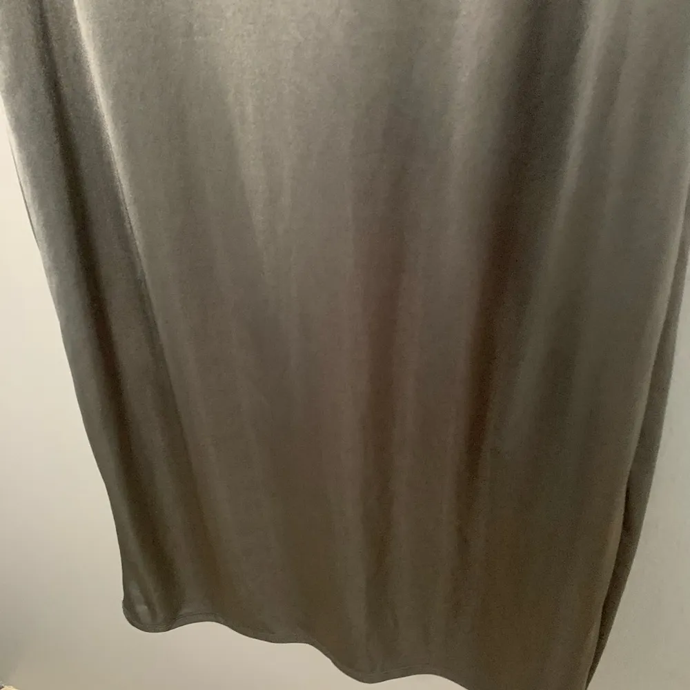 Zara gray satin cold shoulder midi dress - Image 13