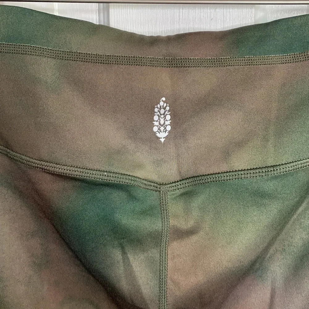 Free People Movement Beat the Heat reversible High Waist Tights W-470 Sz S - Image 10