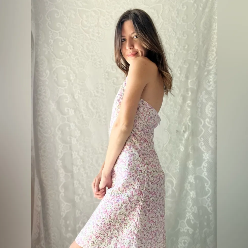 Y2K Alyn Paige Embroidered Flower Halter Slip Lined  Dress Tagged Size 7/8 - Image 3