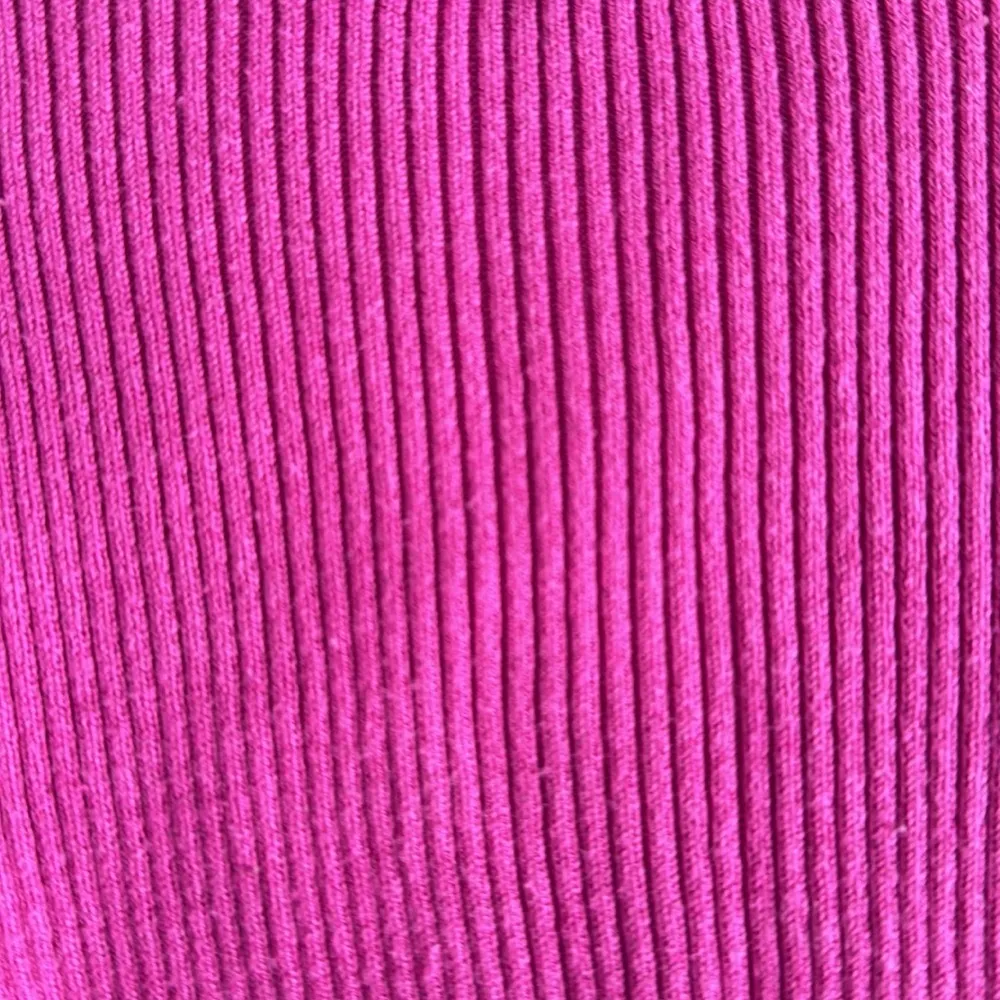 LA Hearts crop ribbed mock neck top. Long sleeve. Color- fuchsia. Size- XS - Image 2