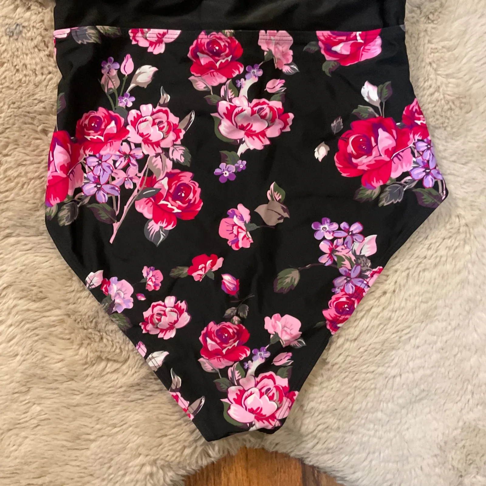 Cupshe Swimsuit Size Medium One Piece Black Floral Mesh Insert Top Women's NWT - Image 8