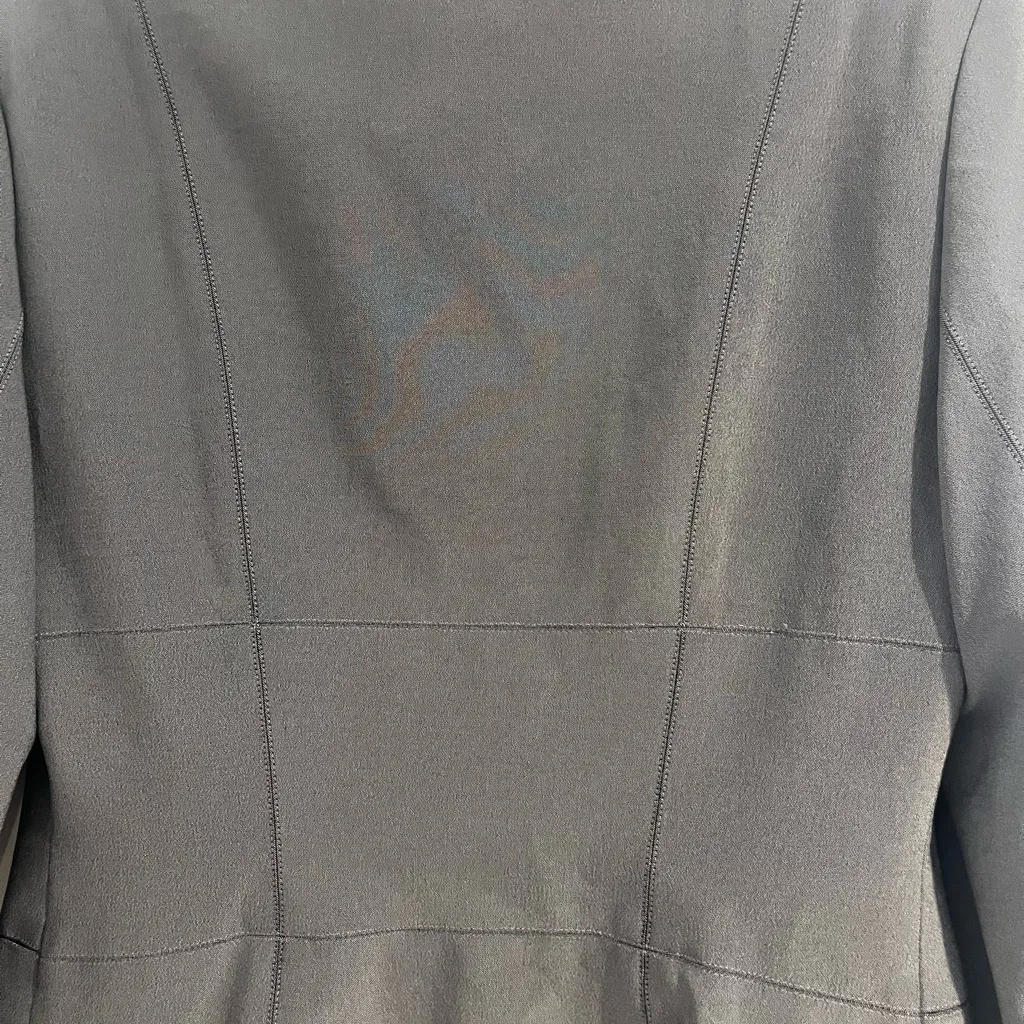 🔥Deal Alert $15- make offer🔥Woman’s Gray Dress suit jacket Coat by BEBE - Image 9