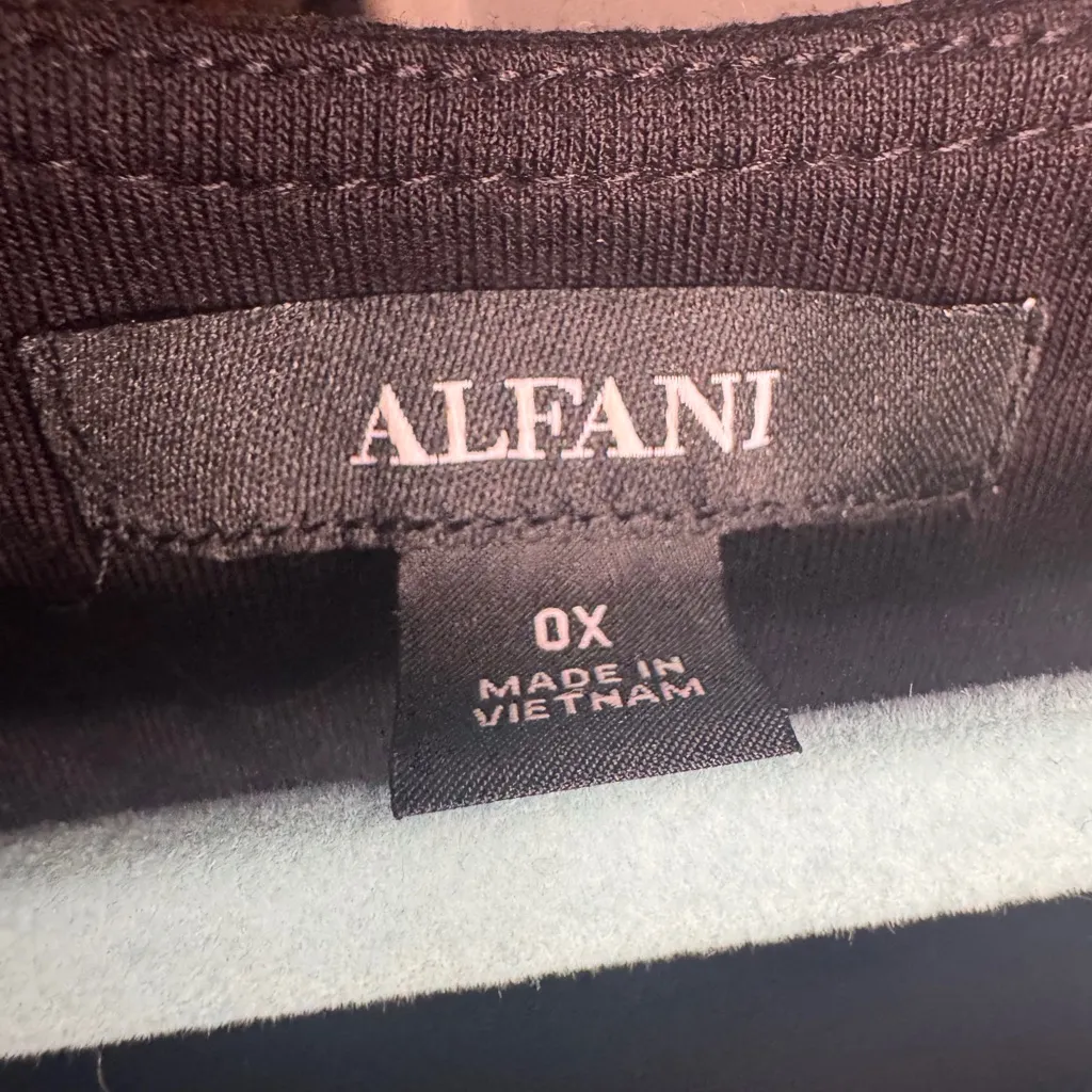 Alfani  Plus Size Short Sleeve Floral Knit Top - Image 4