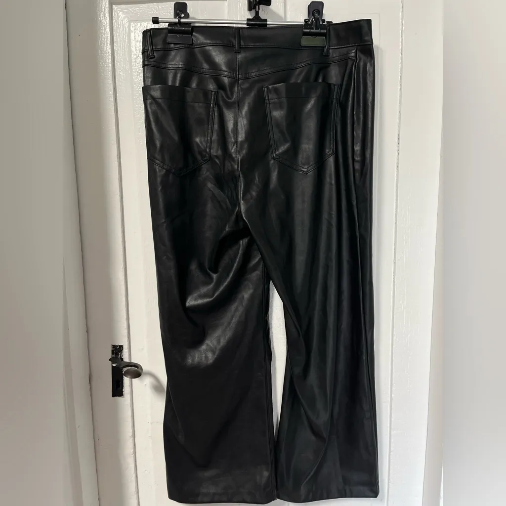 NWT Old Navy High Waisted Faux Leather Wide Leg Pants size 14 - Image 3