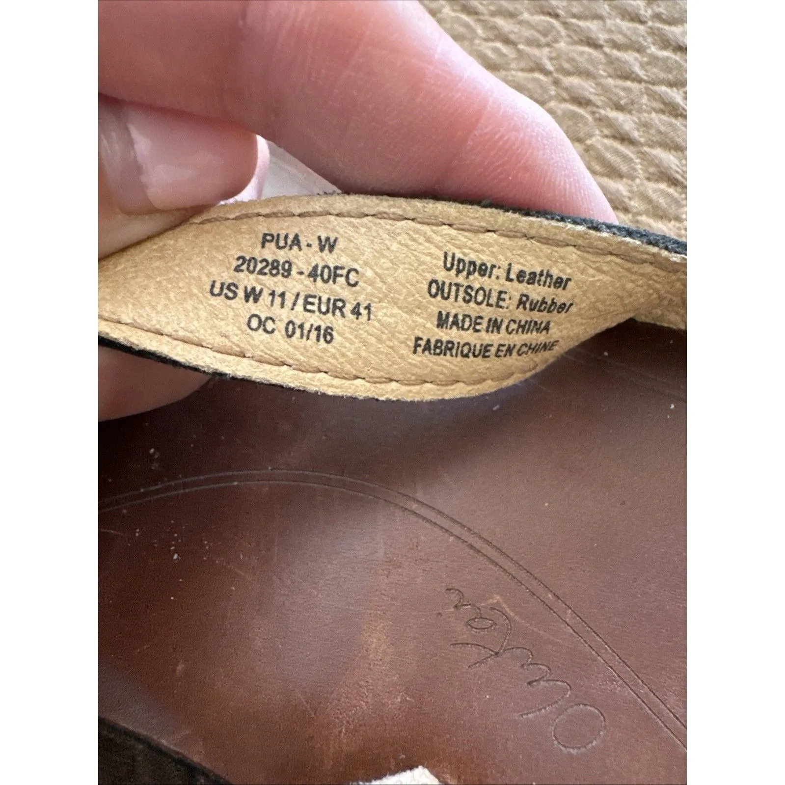 Olukai Pua Flip Flops Sandals Shoes Womens Size 11 Black Lizard Leather - Image 4