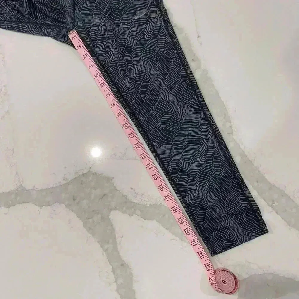 Nike Essential Running Tight Crop Length Legging Womens Small 799814 010 Dri-Fit - Image 9