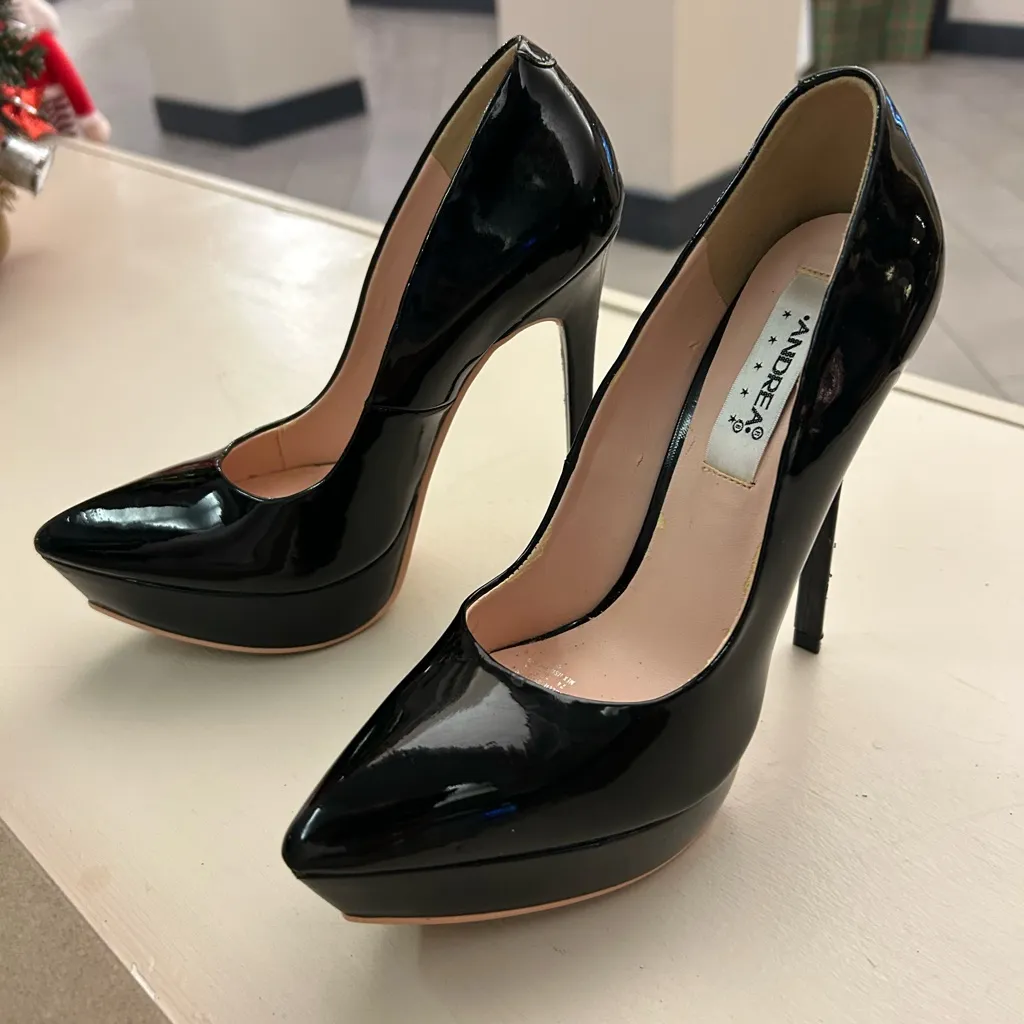 Heels Andrea Black Patent Leather Heels size 7 Like New Shiny! Stand Out!! - Image 5
