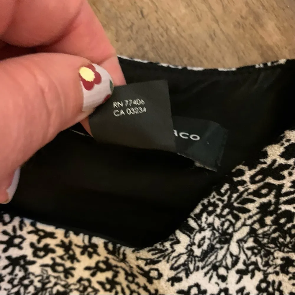 Women’s Club Monaco black whitr Round Neck Dress Size 0 XS EUC - Image 9