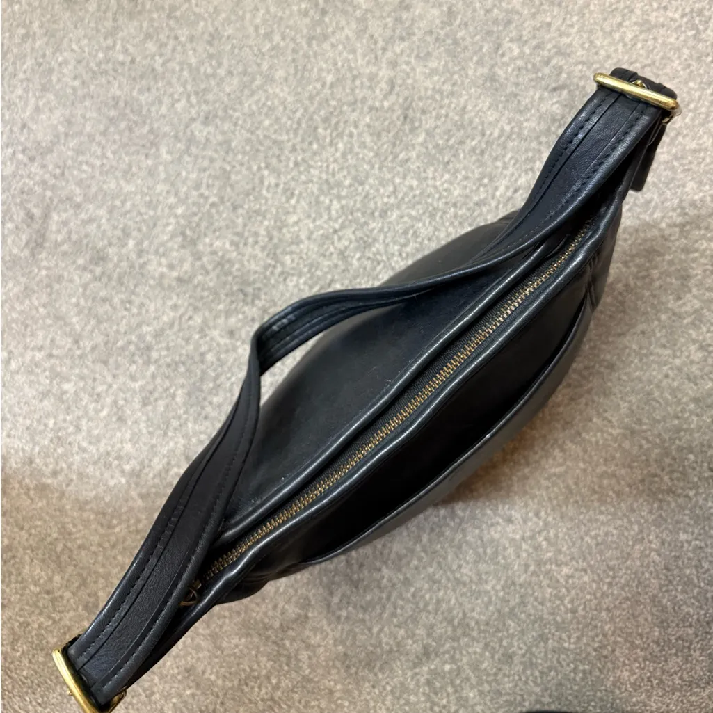 Vintage Coach 9060 Duffle Black Leather Shoulder Bag Hobo - Excellent Condition - Image 6