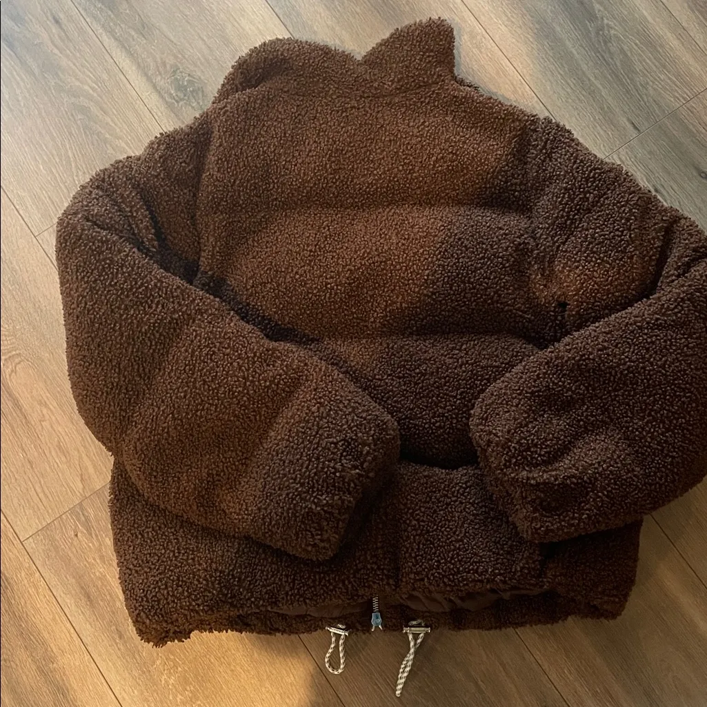 VARLEY Wilkins Sherpa Puffer Jacket - Image 8