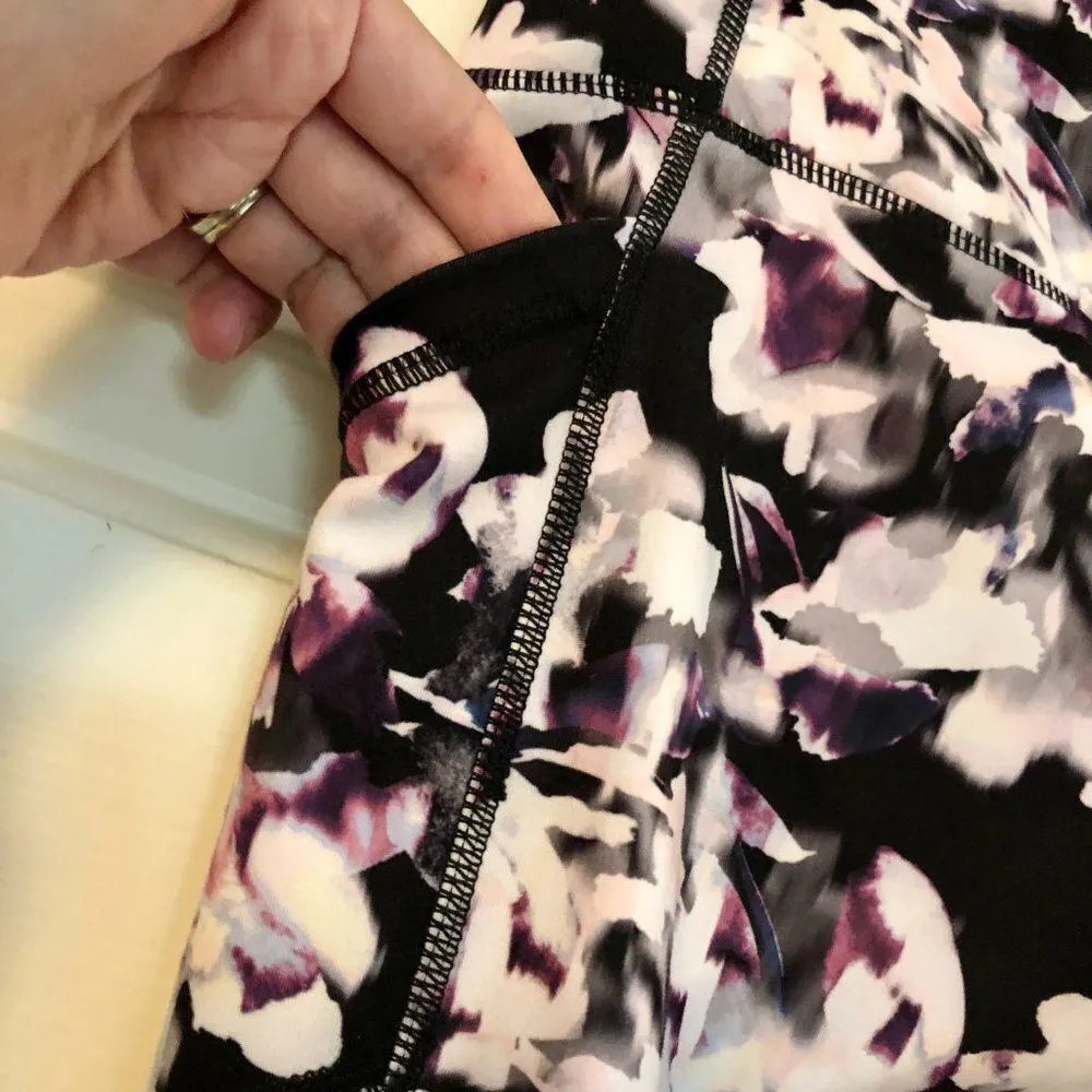GAIAM Floral Leggings Size XS - Image 4