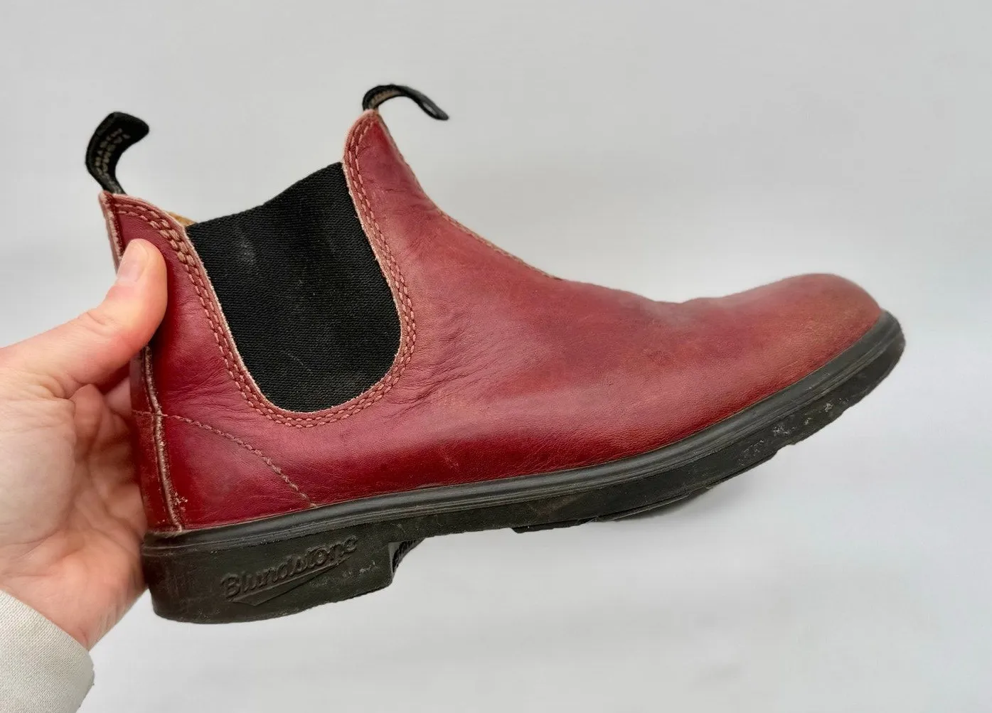 Blundstone Classic Red/Shiraz Leather Pull-On Chelsea Boots Women's Size 6 - Image 1