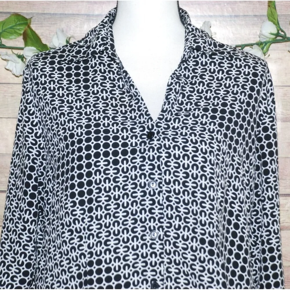 Joanna Black & White Patterned Button Up Blouse Size L 3/4 Sleeve V - Image 2