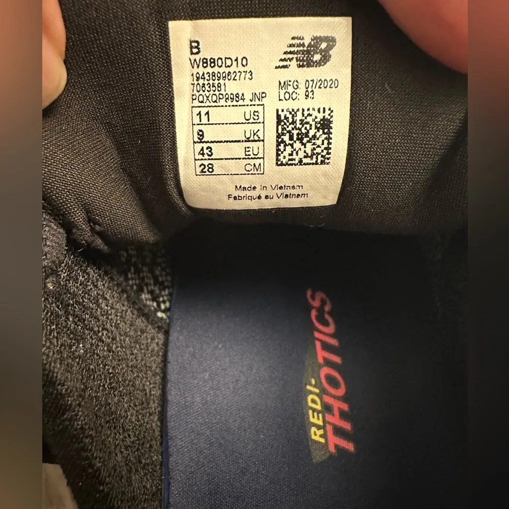 New Balance Fresh Foam 880v10 Women's Sneaker "W880D10" Size 11 - Image 7