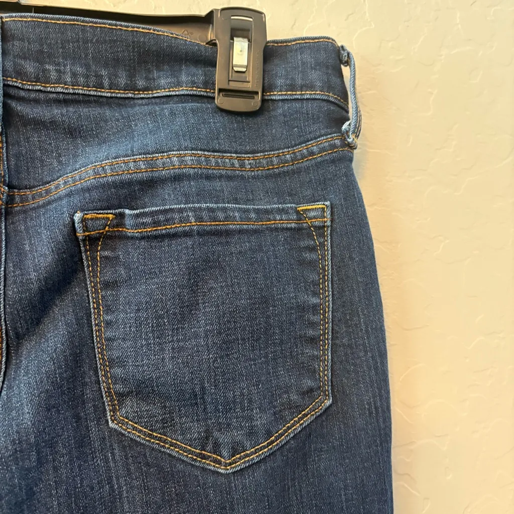 ⭐️Old Navy dark wash boot cut jeans size 8 short - Image 12