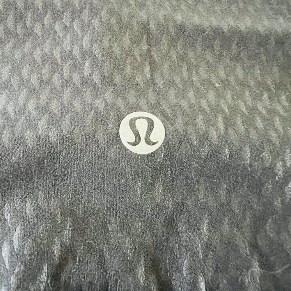 LULULEMON ATHLETICA Diverge Emboss Black Align HR Pant 28" Leggings - US 4 - Image 6