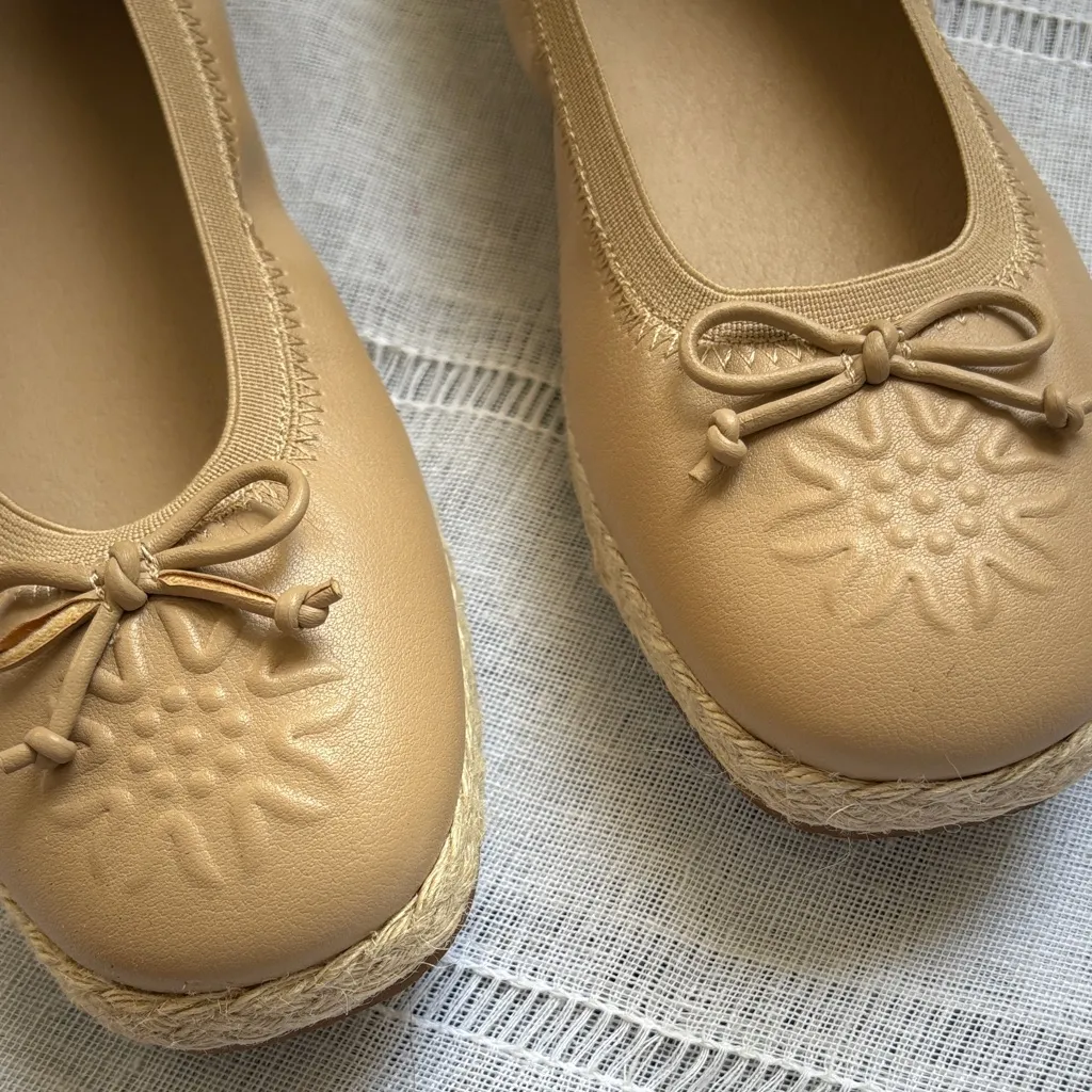 Frye and Co. Willow Tan Espadrille Ballet Flats Size 6 - Image 2