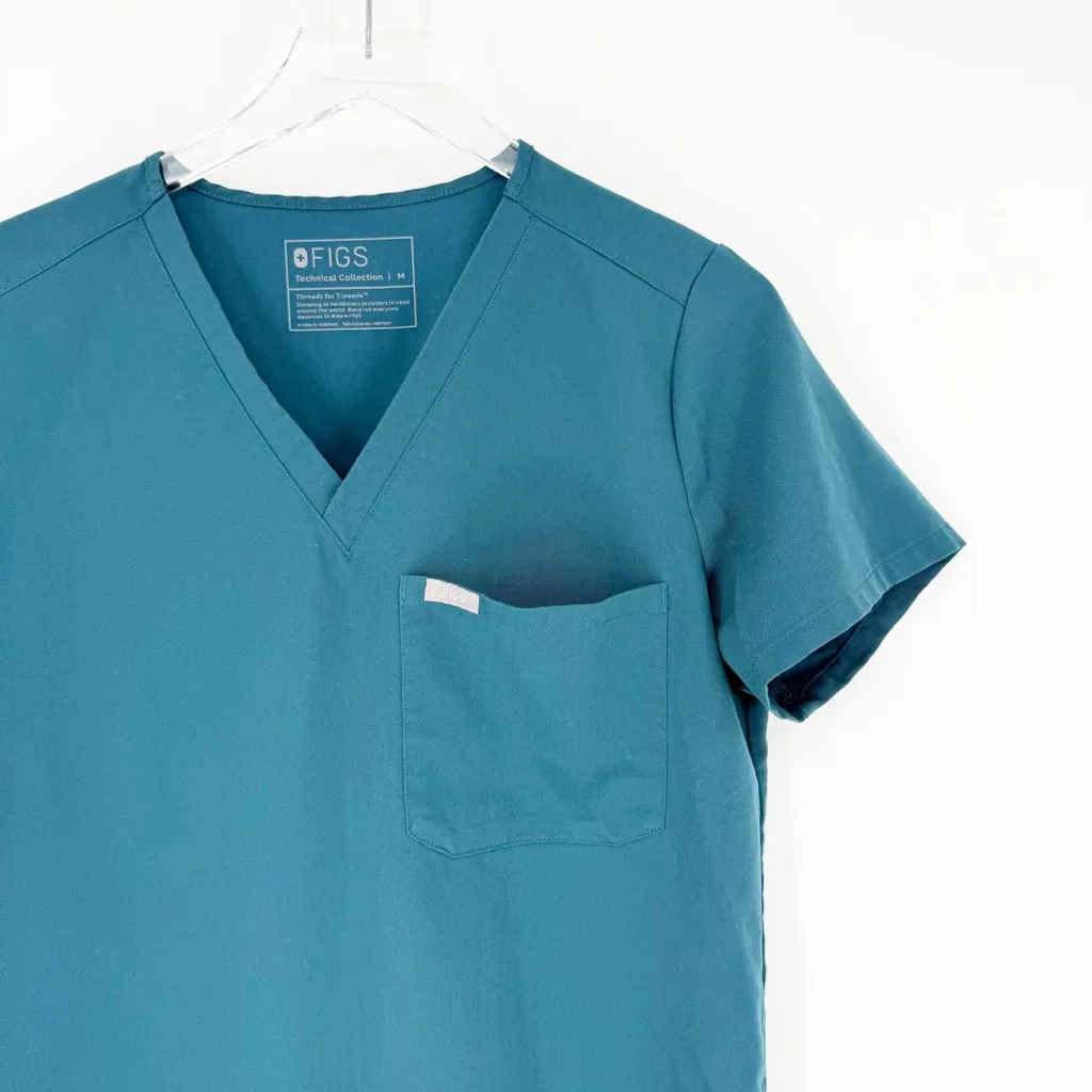 NWT Figs Catrina One Pocket Scrub Top M Blue - Image 3