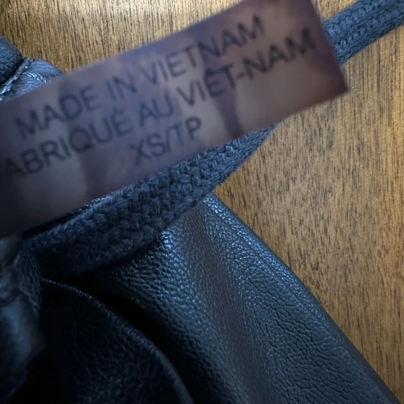 Alice + Olivia Womens Black Faux Leather Ankle Trousers Pants XS Pockets Pleated - Image 7