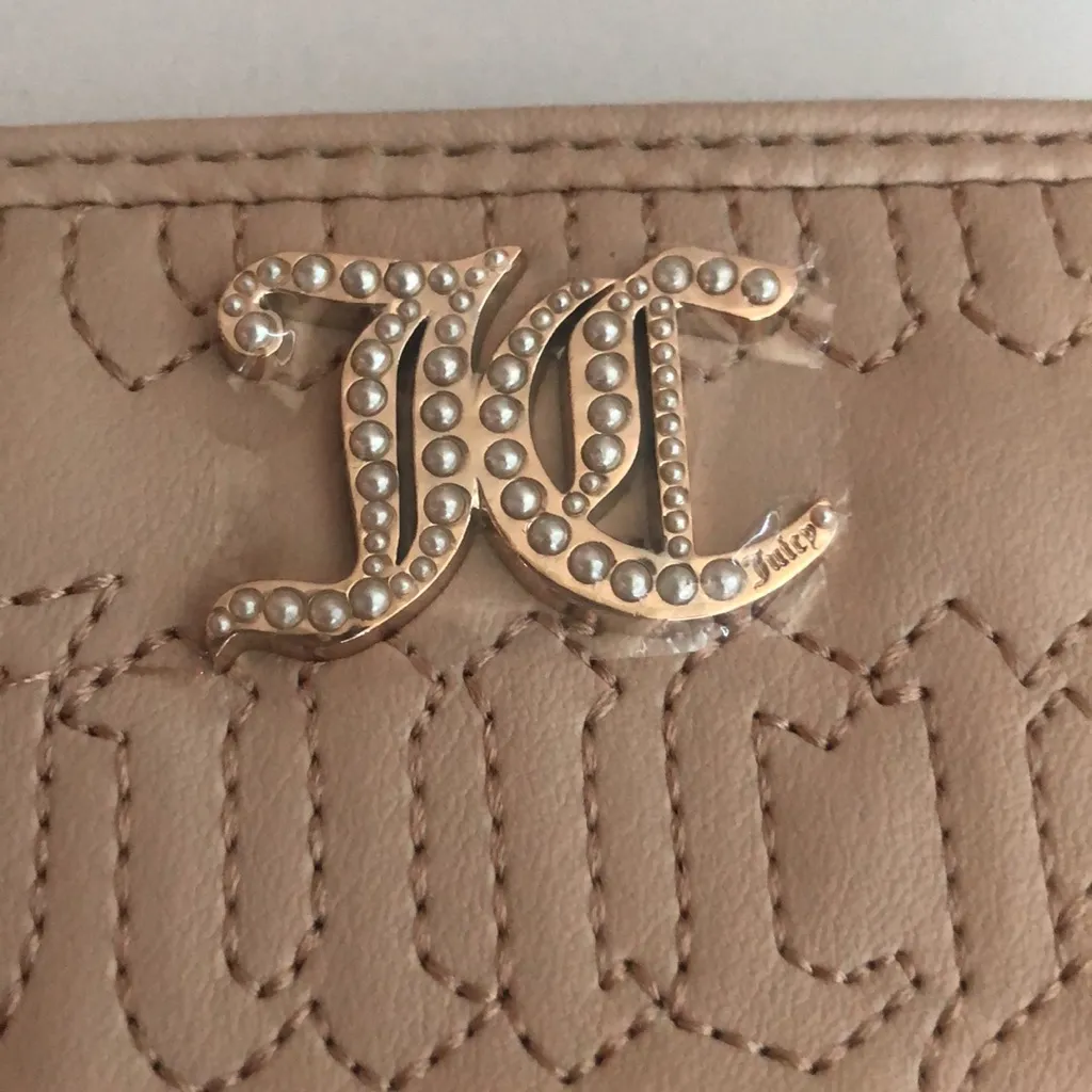 Juicy Couture nwt sandstone lovely girl zip around Wallet with Gold Accents - Image 3
